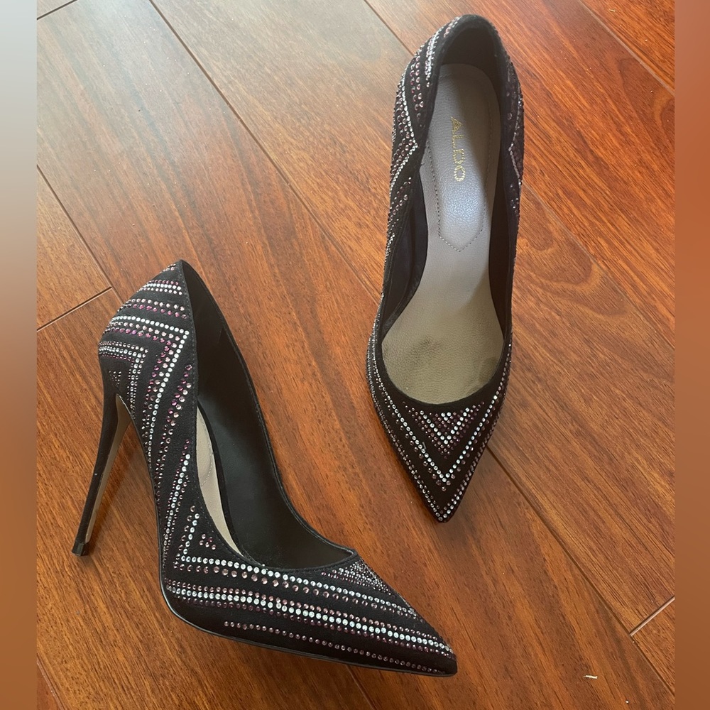 Aldo Bling Rhinestone Studded Black Suede Pumps Size 6